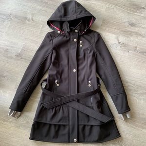 💋☔️ Betsey Johnson Black Raincoat Ruffle Hem